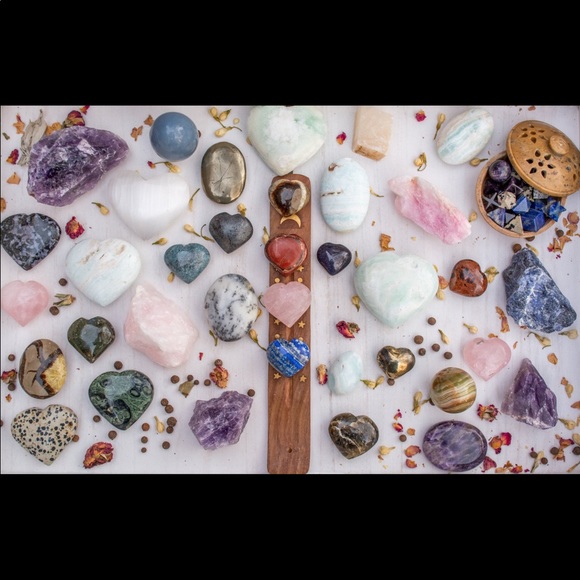 Crystal Mystery Box - Picture 3 of 9